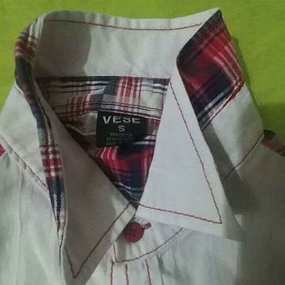 Bundle of Button ups - Picture 2 of 9